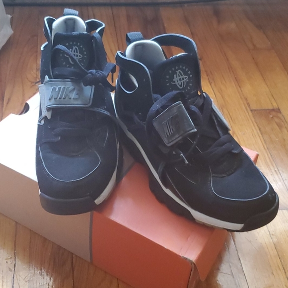 Nike Other - OG Nike Trainer Huarache 2002